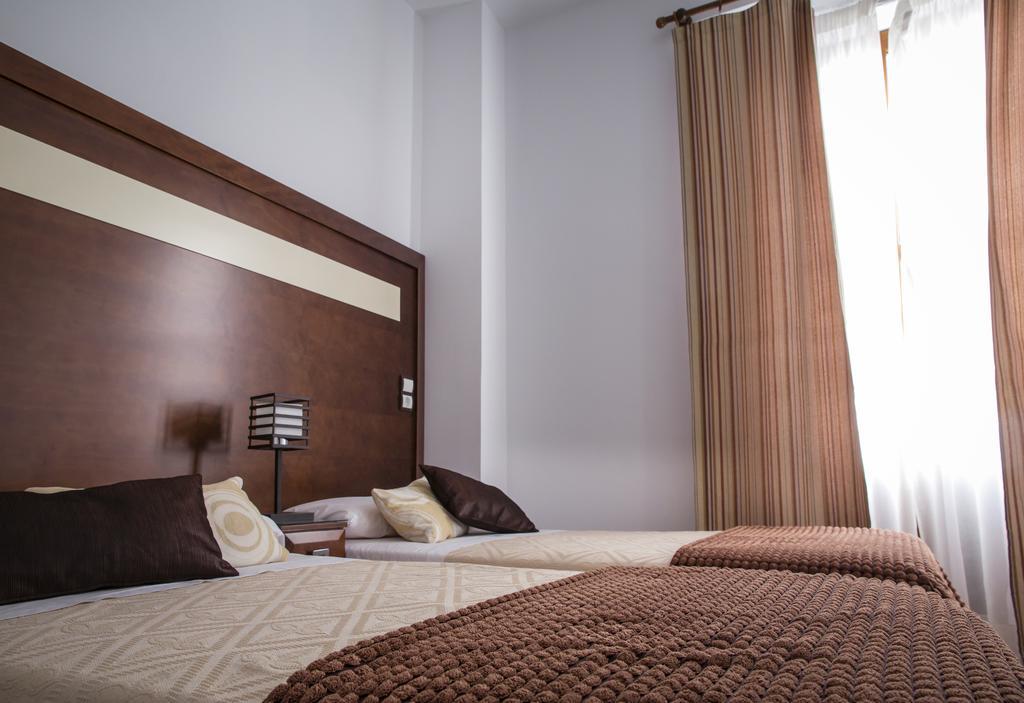 Apartamentos Casa De La Lonja Granada Bilik gambar