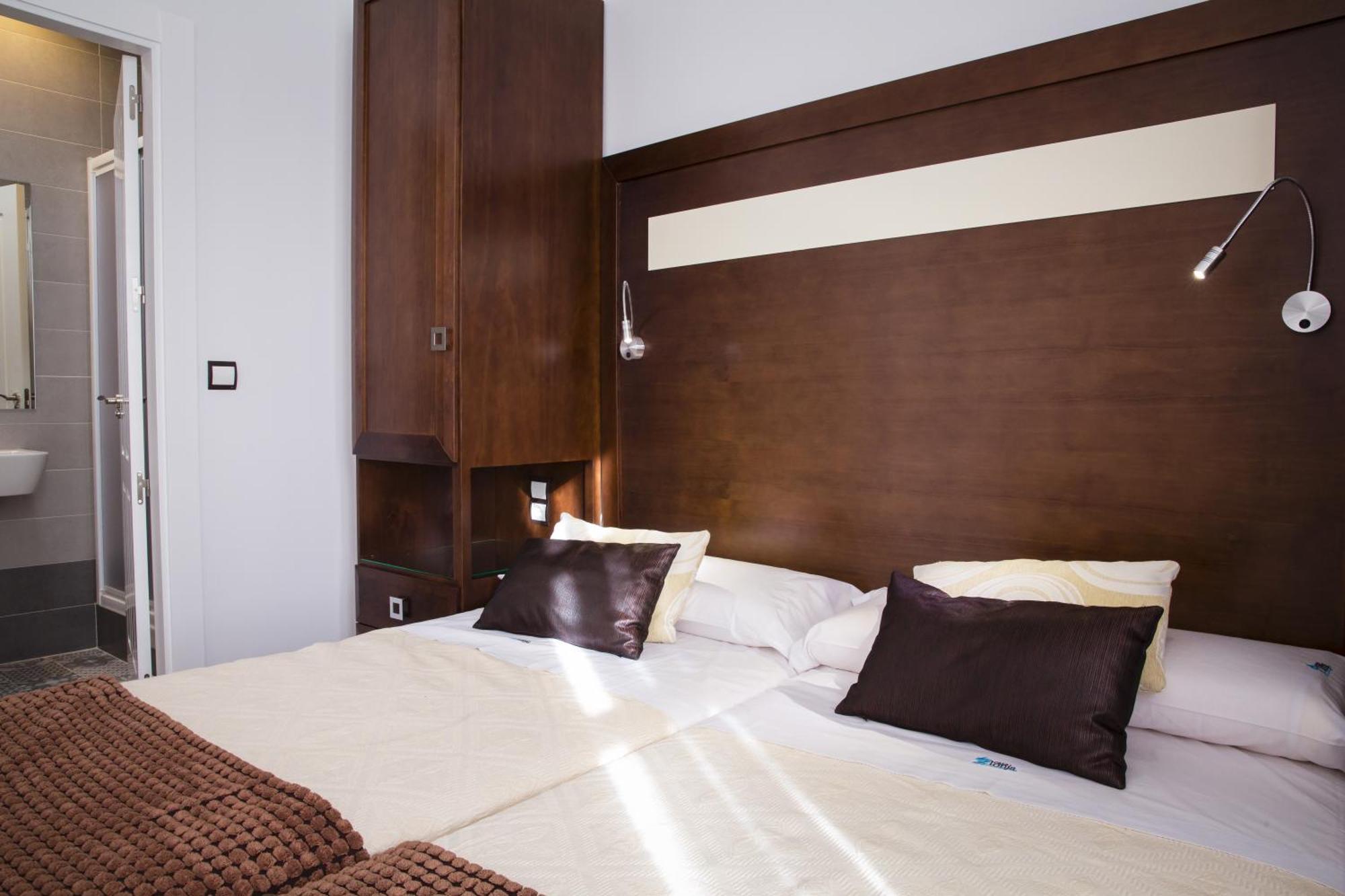 Apartamentos Casa De La Lonja Granada Bilik gambar