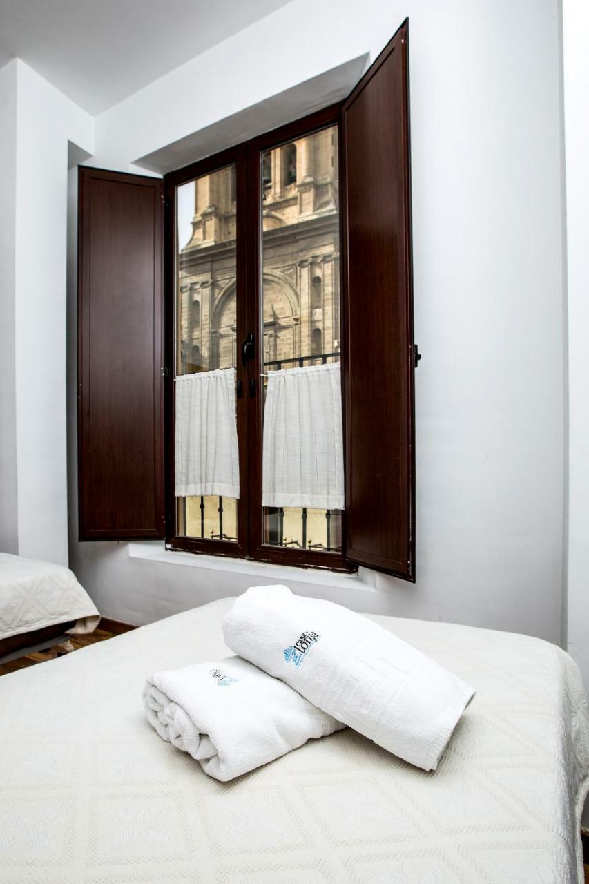 Apartamentos Casa De La Lonja Granada Luaran gambar