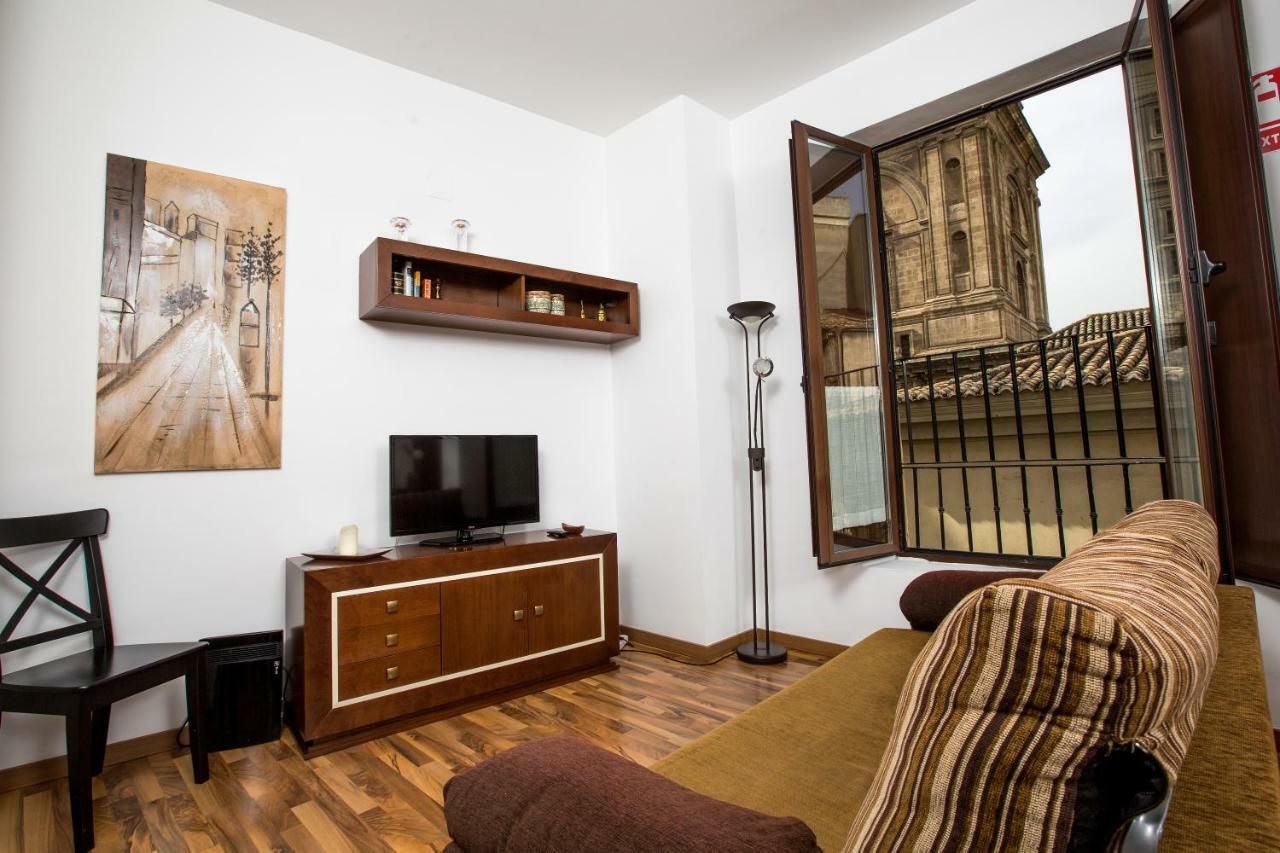 Apartamentos Casa De La Lonja Granada Luaran gambar