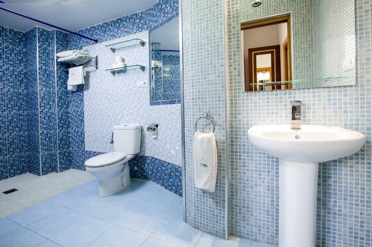 Apartamentos Casa De La Lonja Granada Luaran gambar