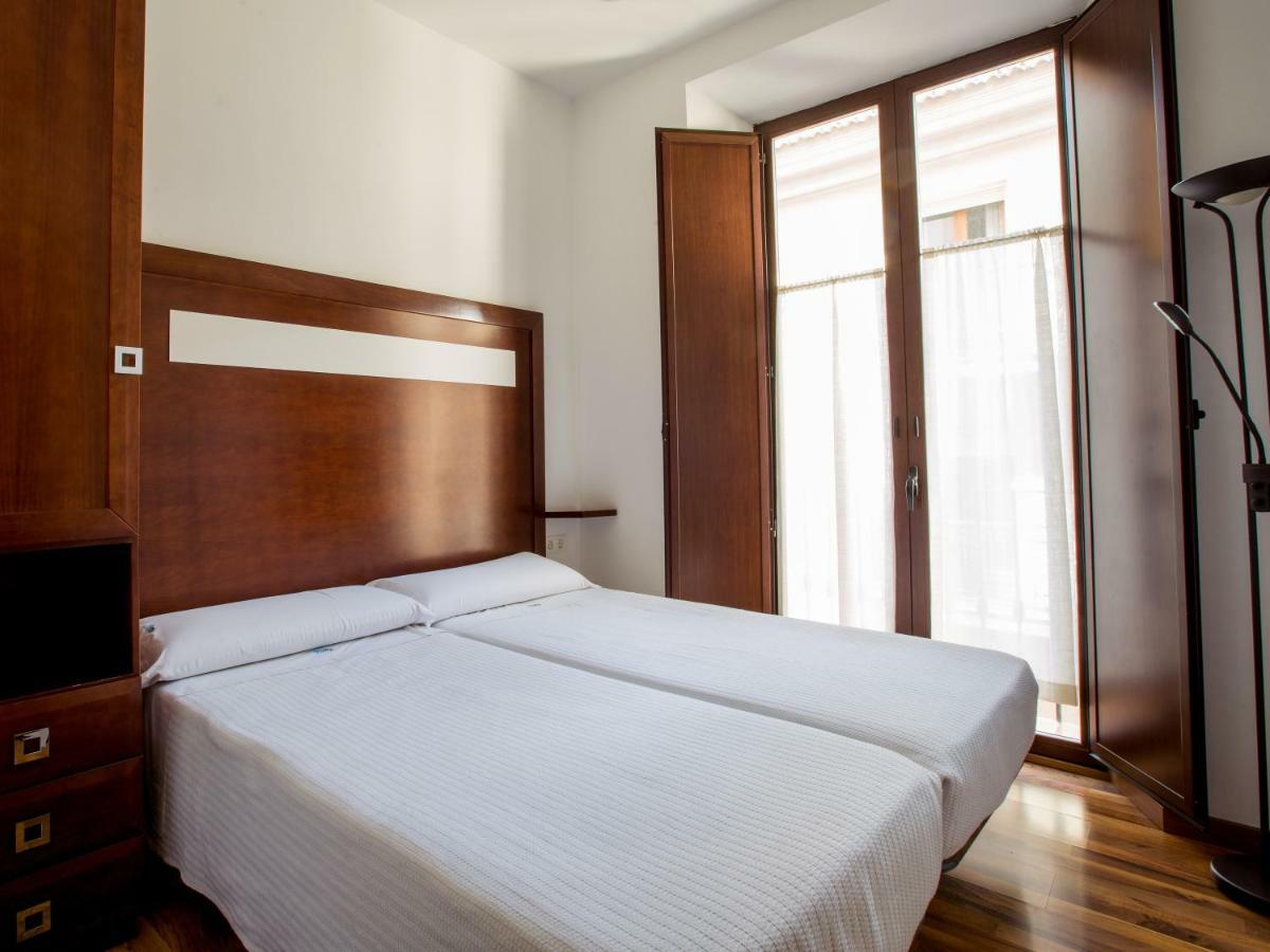 Apartamentos Casa De La Lonja Granada Luaran gambar